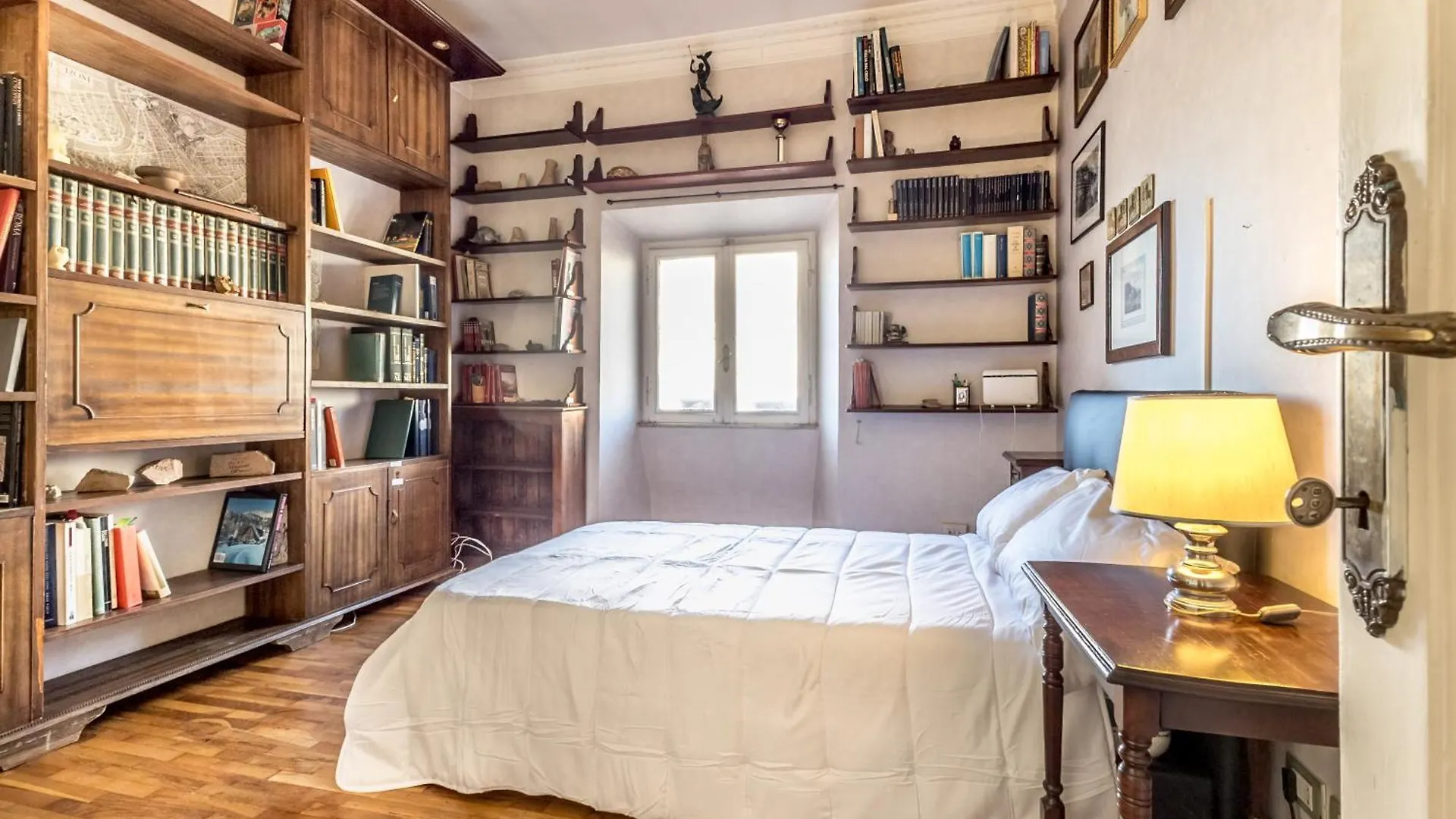 Apartment Casa-Museo Nel Cuore Di Roma